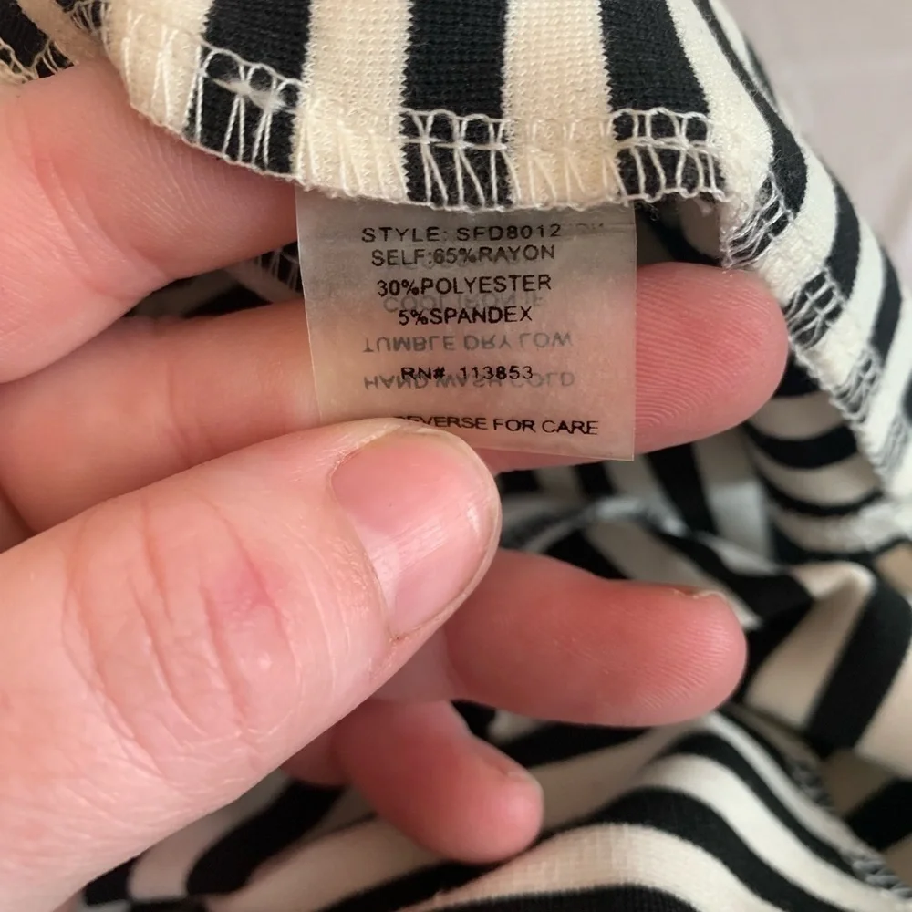 Nwot Brixon Ivy Black & White Striped
Ponte Bib Fit & Flare Summer Dress medium - Picture 12 of 12